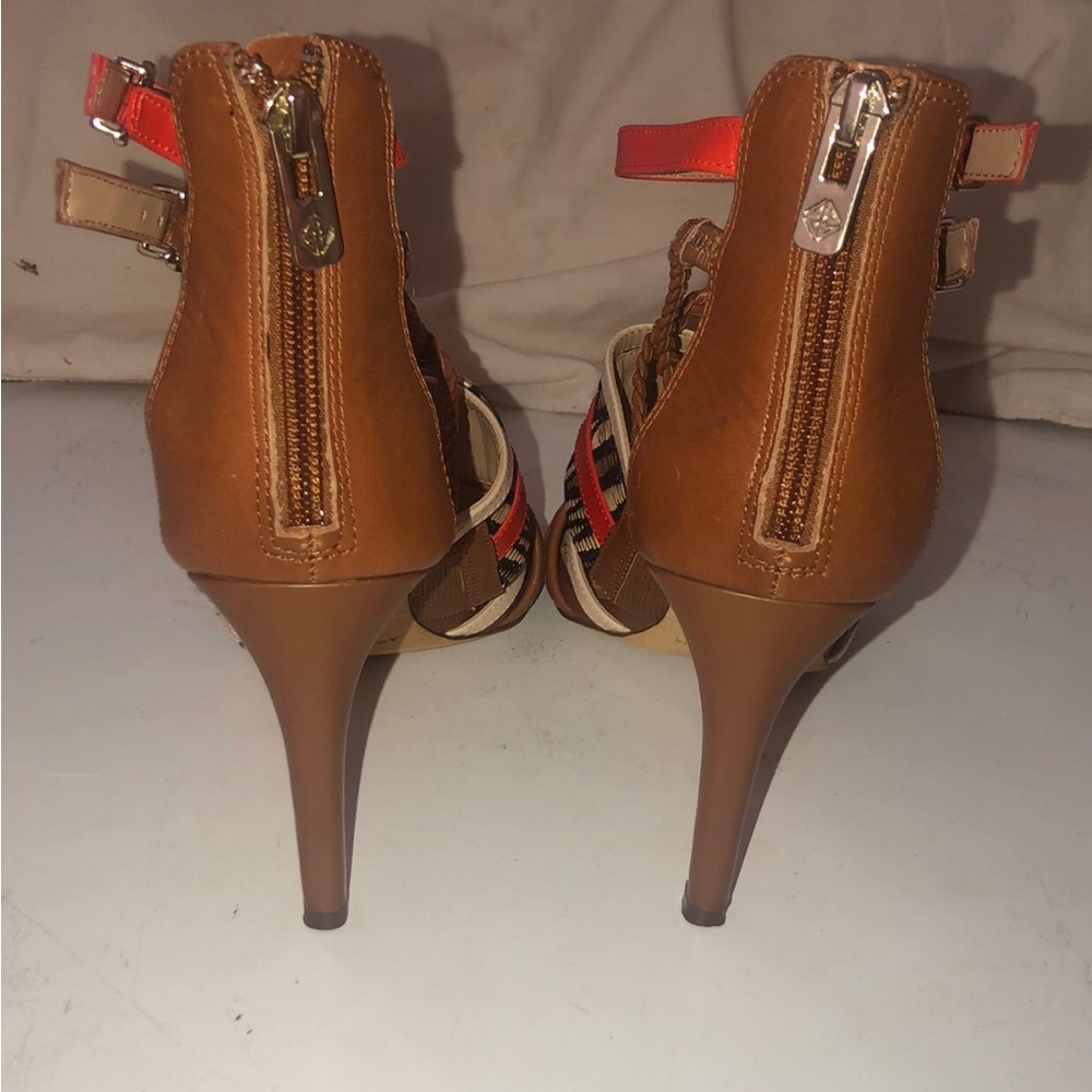 Printed Heels - Picture 3 of 5
